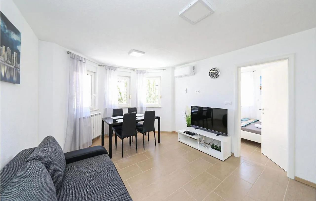 Stunning Apartment In Kastel Luksic With Wifi Kastela Croatia